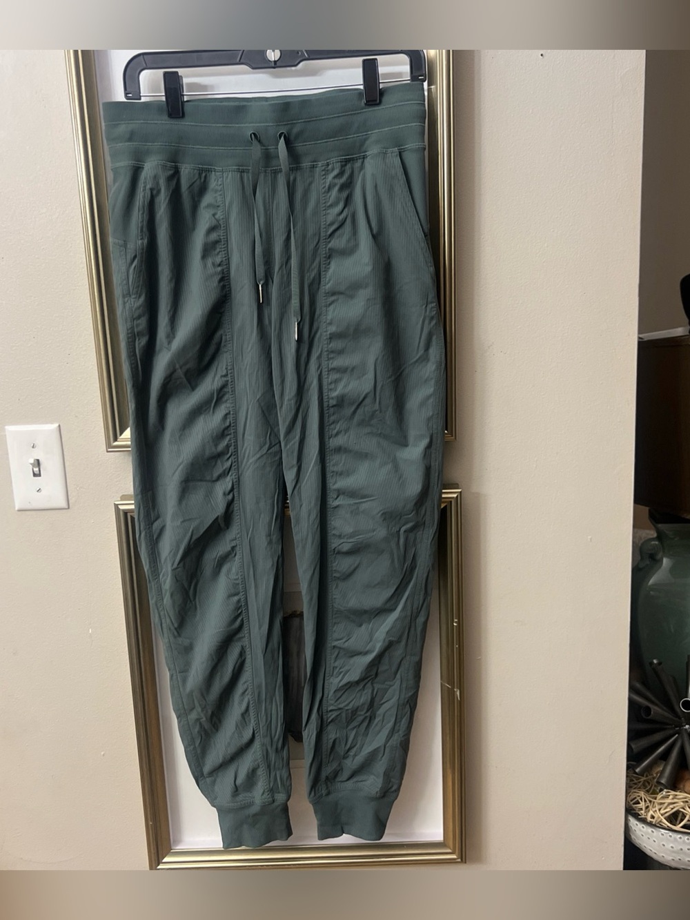 Lululemon Dance Studio Mid-Rise Jogger *Full Length Size 6 PLMC Green